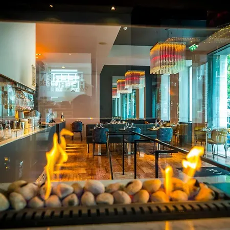 Derlon Hotel 4*