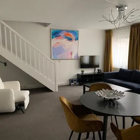 Derlon Hotel 4*