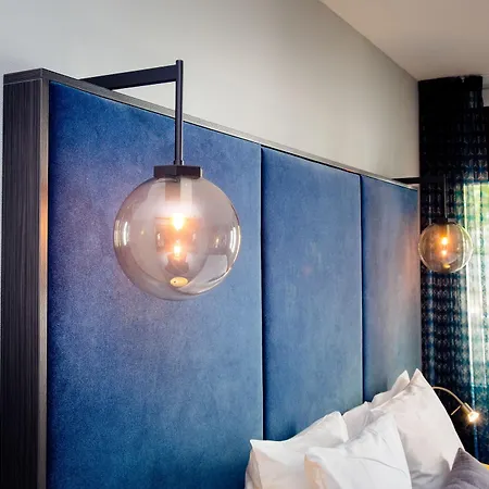 Hotel Derlon 4*